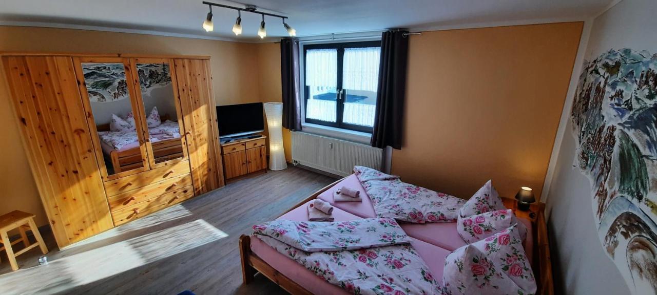 Ferienhaus Und Ferienwohnung Buettner Rathmannsdorf Екстериор снимка