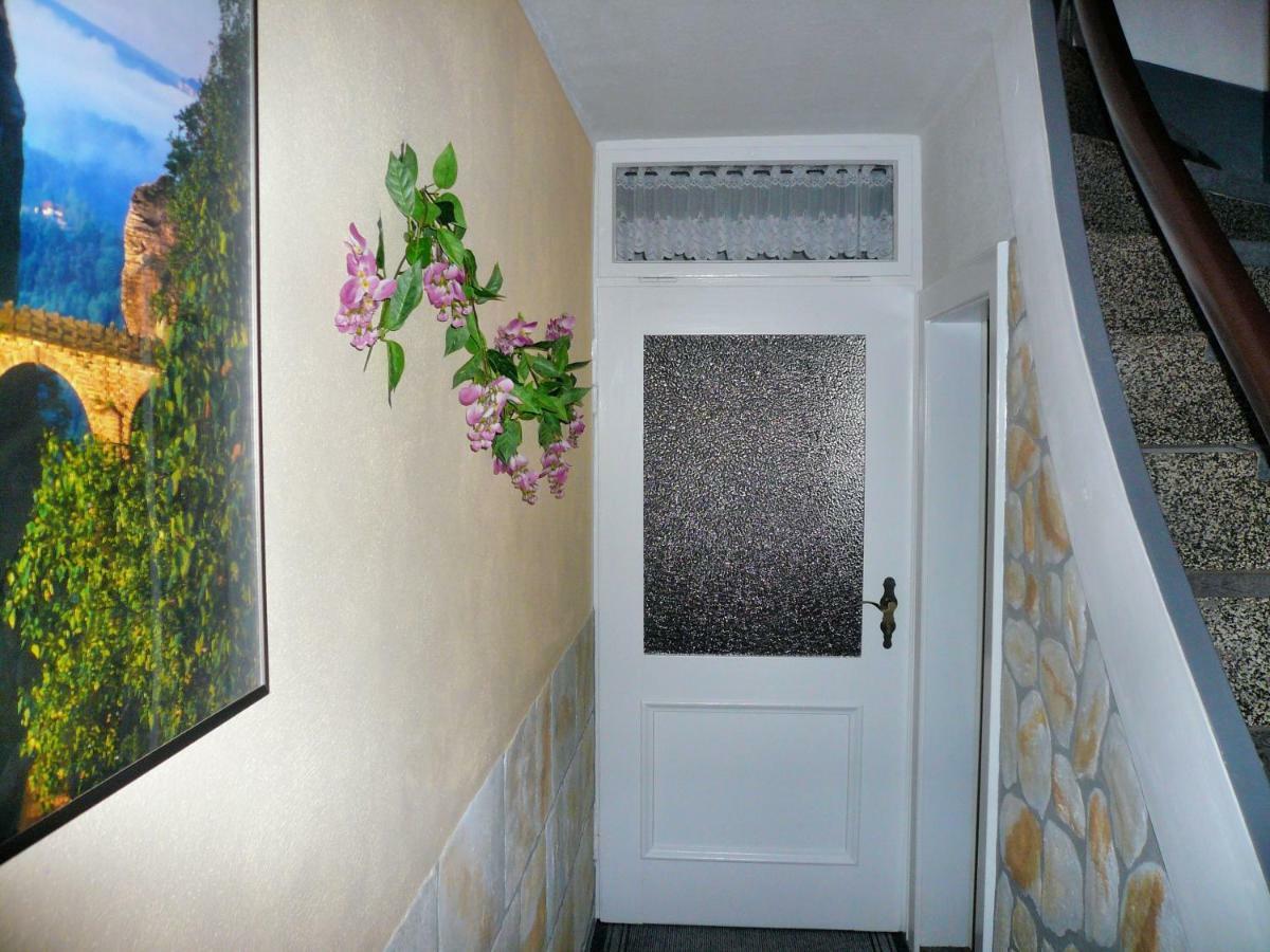 Ferienhaus Und Ferienwohnung Buettner Rathmannsdorf Екстериор снимка